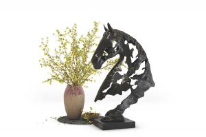 北欧抽象铁艺马匹雕塑、摆件