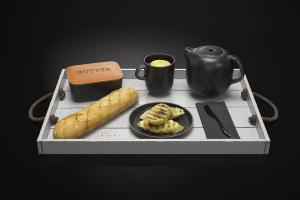托盘面包茶壶、茶杯食物食品