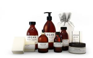 卫生间洗漱化妆品、洗发水、沐浴露