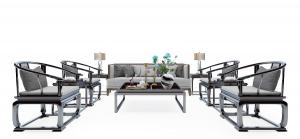 中式沙发、茶几和太师椅组合