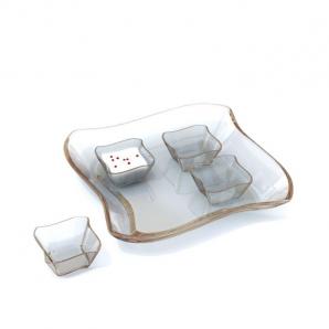 四边曲线形玻璃盘子