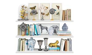 搁板书籍青花瓷器皿、雕花摆件饰品