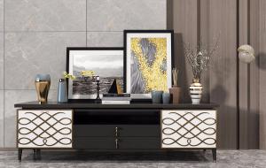 新中式柜门带有花纹的电视柜、桌上摆件