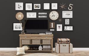 工业风实木电视柜搭配藤编收纳筐、电视机组合