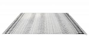 民族风格带碎边地毯