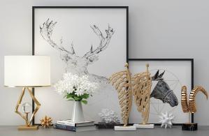 金色羊角、台灯、白瓷花瓶饰品摆件