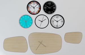 现代钟表、墙饰挂件组合3d模型 现代钟表、墙饰挂件组合