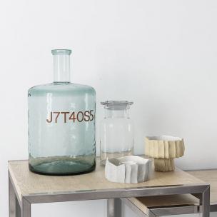 桌面空玻璃瓶、装饰品摆件