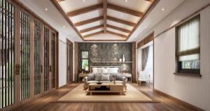 带有实木玻璃门的新中式民宿酒店客房