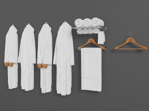 酒店用白色浴袍、浴巾等卫浴用品