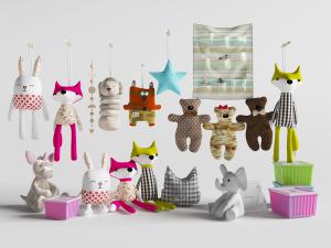 挂在墙面上的动物儿童玩具布偶