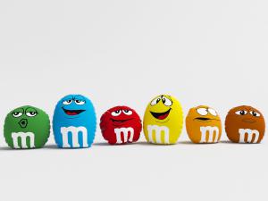 多彩M巧克力豆造型的儿童玩具靠垫玩具