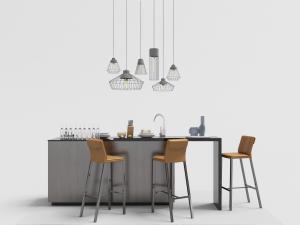 现代带水吧的吧台、吧椅和吊灯