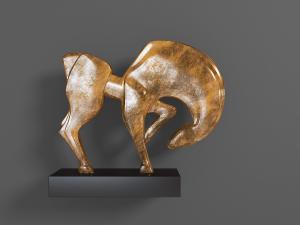 现代泛着金属光泽的抽象动物雕塑