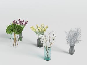 彩色玻璃花瓶和花卉