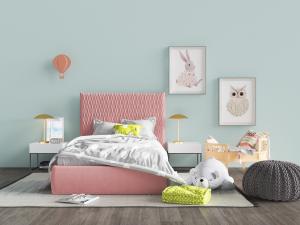 粉色儿童双人床、床头柜和台灯