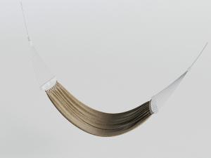 土黄色带吊绳的吊床