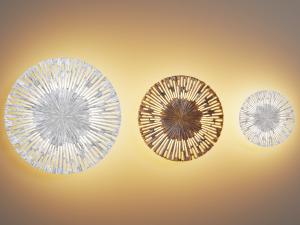 墙面上放射造型的烟花墙饰挂件