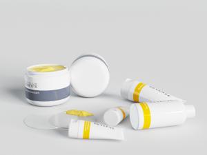 随意摆放的护肤化妆品