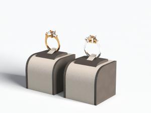 钻石戒指和珠宝首饰盒