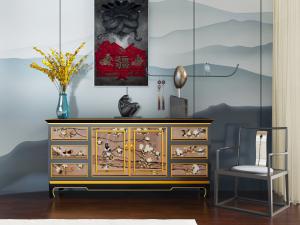 中式装饰花鸟图案的玄关柜边柜