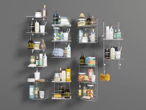 卫浴间玻璃隔板、三角置物架上的卫浴小件