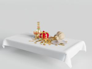 桌面上的金币王冠珠宝首饰