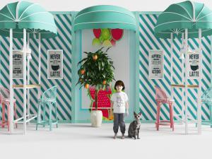 咖啡店里的小女孩和猫