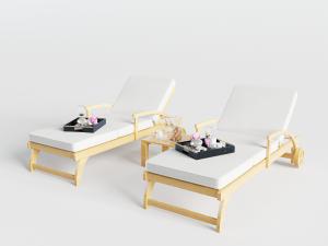 新中式带滑轮的躺椅、边几