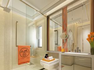 现代轻奢卫生间卫浴间