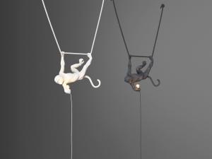 现代趴在绳上的猩猩壁灯