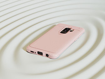 一个粉色外壳的手机