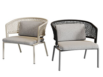 东南亚镂空靠背的休闲椅子