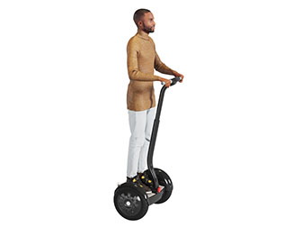 骑着平衡车的男人