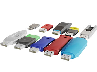 不同规格色彩的U盘