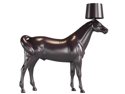 现代马匹造型的落地灯