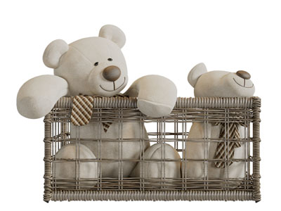 现代藤筐里的小熊玩偶玩具