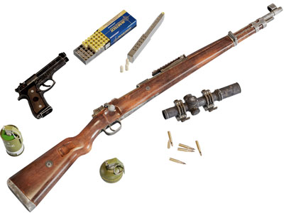 现代木质步枪、子弹和手枪3d模型 现代木质步枪、子弹和手枪