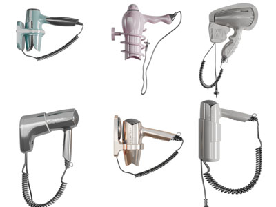 放在挂架上的吹风机