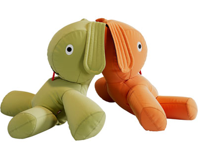 现代儿童玩偶玩具