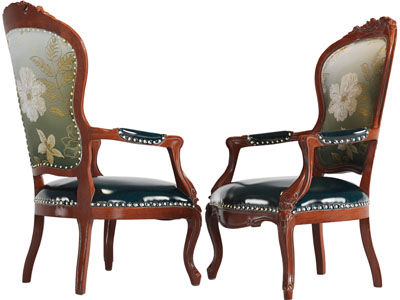 欧式复古实木雕花边框的扶手椅子