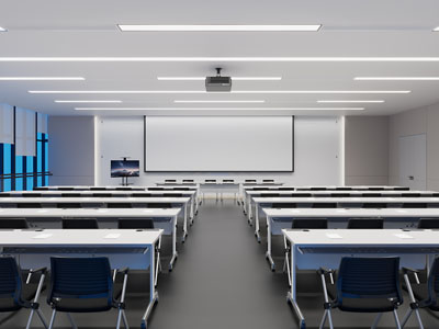 现代培训机构教室