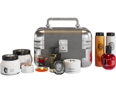 现代化妆品、化妆箱桌面摆件组合