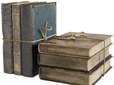 几本破旧绑在一起的旧书籍