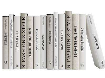 现代排列整齐的书籍