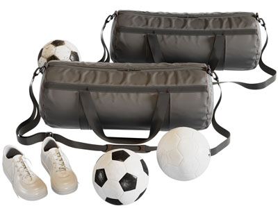 现代运动包、运动鞋、足球3d模型 现代运动包、运动鞋、足球