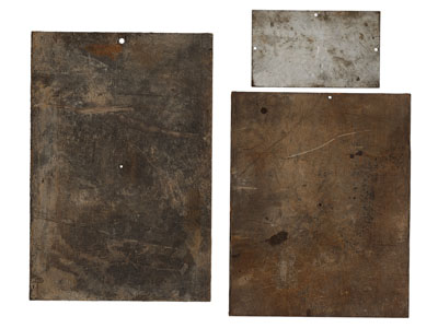 现代生锈了的金属板