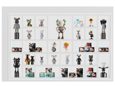 现代暴力熊 玩偶 Kaws公仔玩具摆件展柜