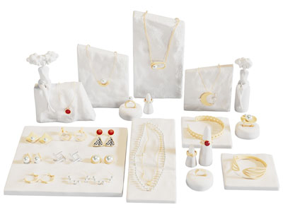 现代耳钉 项链 手镯珠宝首饰展示展览