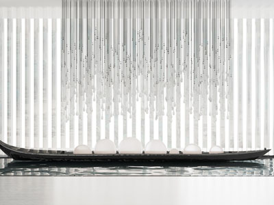 现代室内木船 水晶吊灯景观园艺小品